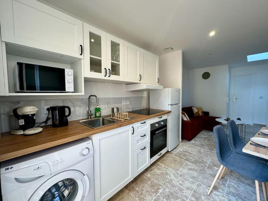 Appartement Lumineux Avec Terrasses Le Luc Exterior foto